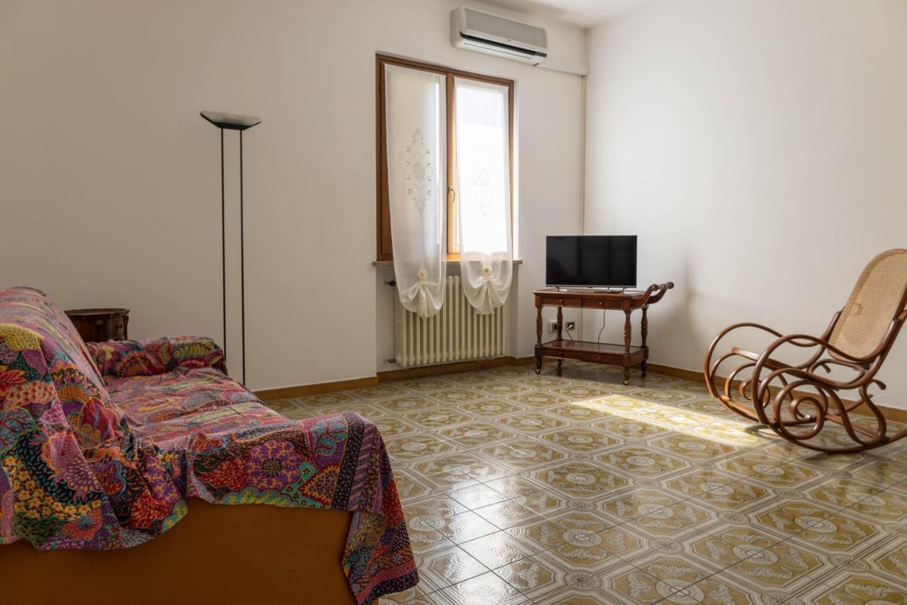 Casa Mercedes Villa Desenzano del Garda Exterior photo